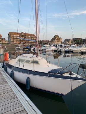 Madi au fil de l'eau à Deauville